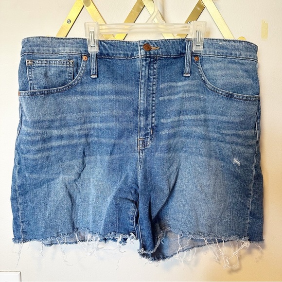 Madewell high-rise denim shorts. - Picture 2 of 5